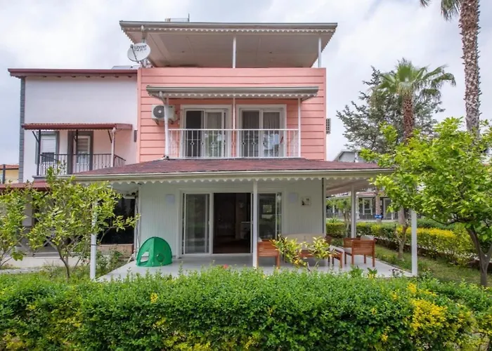 Villa Palladium Side