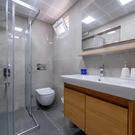 Palladium Villa Side